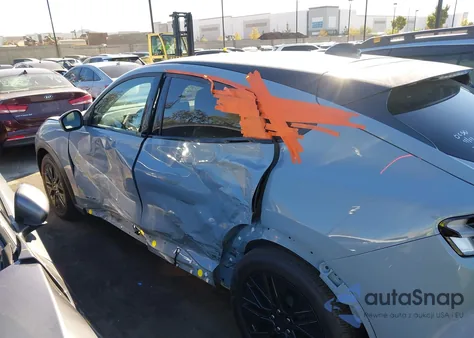 2025 Ford Mustang Mach-E Select z USA, uszkodzony, nr VIN 3FMTK1R49SMA47459